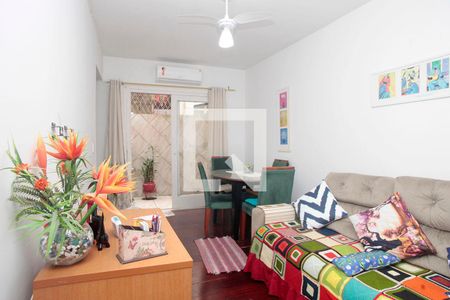 Sala de apartamento para alugar com 1 quarto, 60m² em Auxiliadora, Porto Alegre