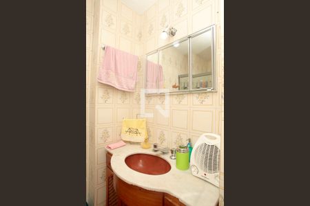 Banheiro de apartamento para alugar com 1 quarto, 60m² em Auxiliadora, Porto Alegre