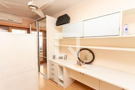 Casa à venda com 255m², 3 quartos e 3 vagas Casa à venda com 255m², 3 quartos e 3 vagasQuarto 2