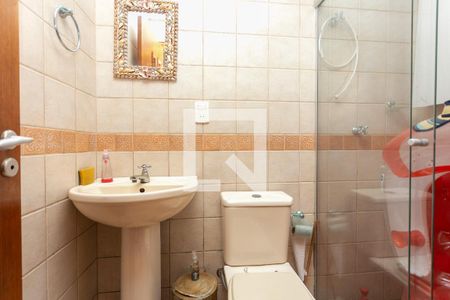 Casa à venda com 255m², 3 quartos e 3 vagas Casa à venda com 255m², 3 quartos e 3 vagasBanheiro Piscina