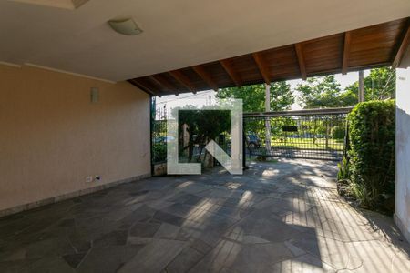 Casa à venda com 255m², 3 quartos e 3 vagas Casa à venda com 255m², 3 quartos e 3 vagasGaragem