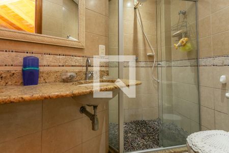 Casa à venda com 255m², 3 quartos e 3 vagas Casa à venda com 255m², 3 quartos e 3 vagasBanheiro 3° andar