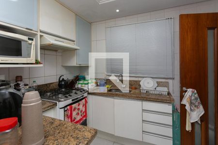 Casa à venda com 255m², 3 quartos e 3 vagas Casa à venda com 255m², 3 quartos e 3 vagasCozinha