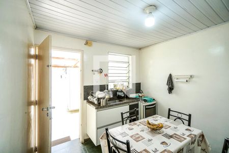 Casa à venda com 450m², 4 quartos e 2 vagas Casa à venda com 450m², 4 quartos e 2 vagasCozinha - Casa 2