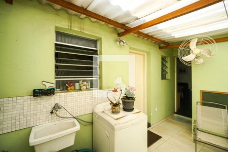 Casa à venda com 450m², 4 quartos e 2 vagas Casa à venda com 450m², 4 quartos e 2 vagasQuintal