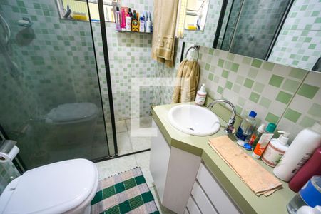 Casa à venda com 450m², 4 quartos e 2 vagas Casa à venda com 450m², 4 quartos e 2 vagasBanheiro - Casa 2