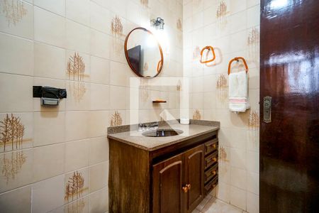 Casa à venda com 450m², 4 quartos e 2 vagas Casa à venda com 450m², 4 quartos e 2 vagasBanheiro da suíte