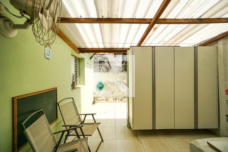 Casa à venda com 450m², 4 quartos e 2 vagas Casa à venda com 450m², 4 quartos e 2 vagasQuintal