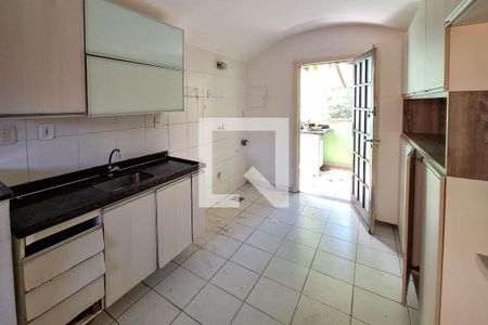 Casa de condomínio à venda com 96m², 3 quartos e 2 vagasCozinha