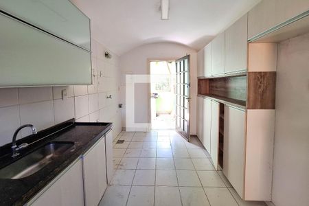 Casa de condomínio à venda com 96m², 3 quartos e 2 vagasCozinha