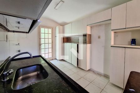 Casa de condomínio à venda com 96m², 3 quartos e 2 vagasCozinha