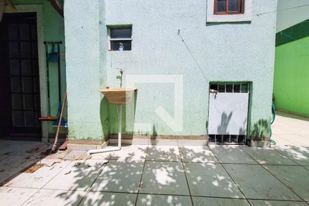 Casa de condomínio à venda com 96m², 3 quartos e 2 vagasÁrea de Serviço