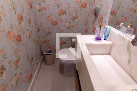 Apartamento à venda com 180m², 3 quartos e 2 vagas Apartamento à venda com 180m², 3 quartos e 2 vagasLavabo