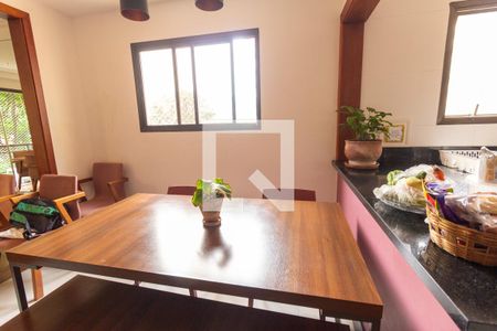 Apartamento à venda com 180m², 3 quartos e 2 vagas Apartamento à venda com 180m², 3 quartos e 2 vagasSala de Jantar