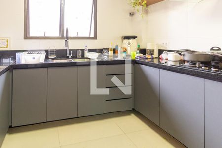 Apartamento à venda com 180m², 3 quartos e 2 vagas Apartamento à venda com 180m², 3 quartos e 2 vagasCozinha