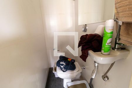 Apartamento à venda com 180m², 3 quartos e 2 vagas Apartamento à venda com 180m², 3 quartos e 2 vagasÁrea de Serviço - Banheiro