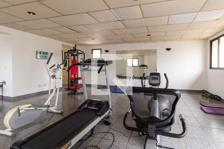 Apartamento à venda com 180m², 3 quartos e 2 vagas Apartamento à venda com 180m², 3 quartos e 2 vagasÁrea Comum - Academia