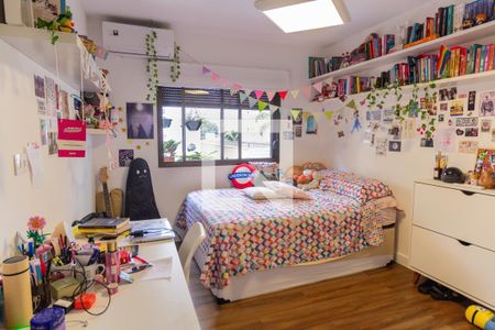 Apartamento à venda com 180m², 3 quartos e 2 vagas Apartamento à venda com 180m², 3 quartos e 2 vagasQuarto 2