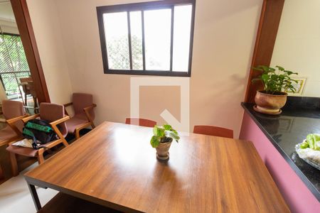 Apartamento à venda com 180m², 3 quartos e 2 vagas Apartamento à venda com 180m², 3 quartos e 2 vagasSala de Jantar