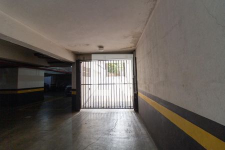 Apartamento à venda com 180m², 3 quartos e 2 vagas Apartamento à venda com 180m², 3 quartos e 2 vagasGaragem