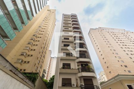 Apartamento à venda com 180m², 3 quartos e 2 vagas Apartamento à venda com 180m², 3 quartos e 2 vagasFachada