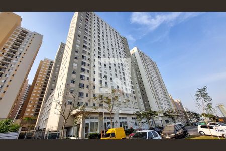 Apartamento para alugar com 47m², 2 quartos e 1 vaga Apartamento para alugar com 47m², 2 quartos e 1 vagaÁrea comum - Salão de festas