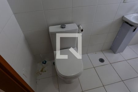 Apartamento para alugar com 47m², 2 quartos e 1 vaga Apartamento para alugar com 47m², 2 quartos e 1 vagaBanheiro
