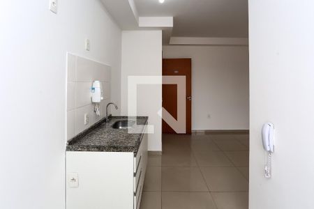 Cozinha de apartamento para alugar com 2 quartos, 47m² em Loteamento Reserva Raposo, Osasco