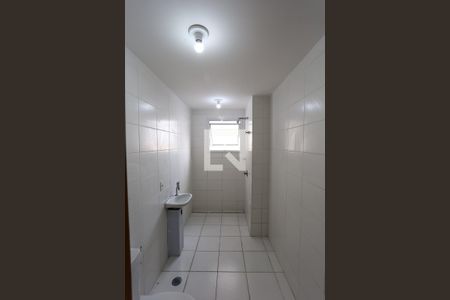 Banheiro de apartamento para alugar com 2 quartos, 47m² em Loteamento Reserva Raposo, Osasco