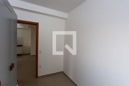Quarto 1 de apartamento para alugar com 2 quartos, 47m² em Loteamento Reserva Raposo, Osasco
