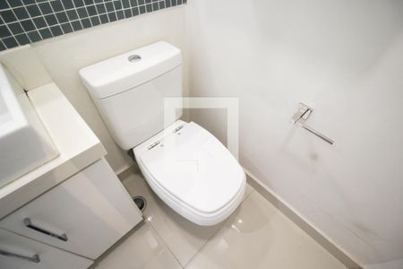 Apartamento à venda com 56m², 2 quartos e 1 vaga Apartamento à venda com 56m², 2 quartos e 1 vagaBanheiro