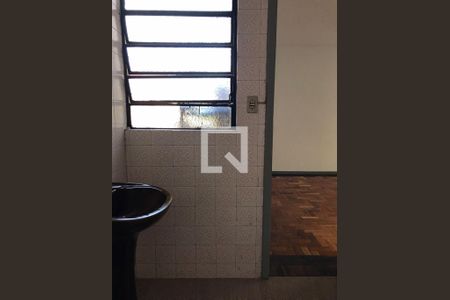 Apartamento para alugar com 33m², 1 quarto e sem vaga Apartamento para alugar com 33m², 1 quarto e sem vagaBanheiro