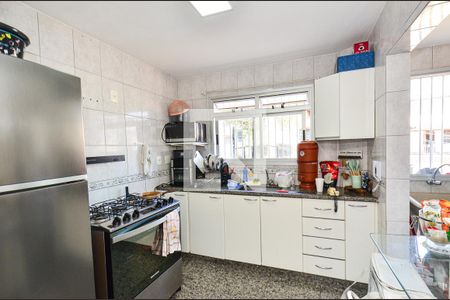 Apartamento à venda com 242m², 3 quartos e 2 vagas Apartamento à venda com 242m², 3 quartos e 2 vagasCozinha