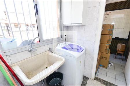 Apartamento à venda com 242m², 3 quartos e 2 vagas Apartamento à venda com 242m², 3 quartos e 2 vagasArea serviço