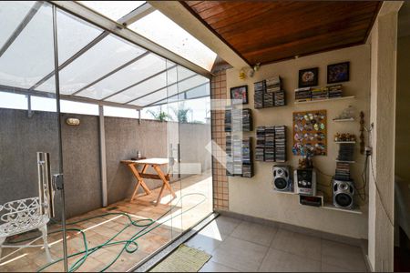 Apartamento à venda com 242m², 3 quartos e 2 vagas Apartamento à venda com 242m², 3 quartos e 2 vagasArea Privativa