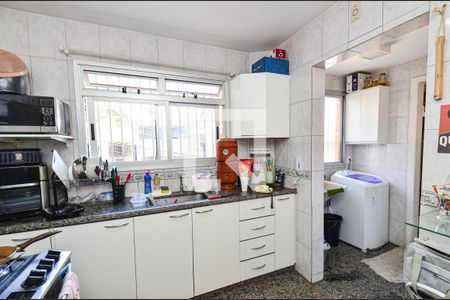 Apartamento à venda com 242m², 3 quartos e 2 vagas Apartamento à venda com 242m², 3 quartos e 2 vagasCozinha