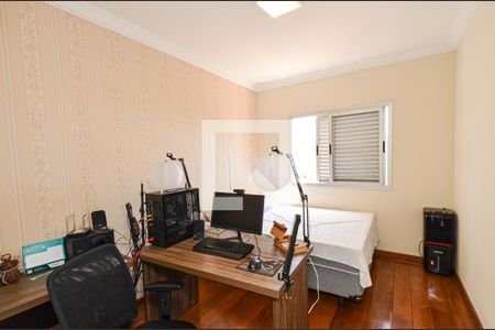 Apartamento à venda com 242m², 3 quartos e 2 vagas Apartamento à venda com 242m², 3 quartos e 2 vagasQuarto2