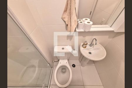 Apartamento à venda com 35m², 2 quartos e sem vaga Apartamento à venda com 35m², 2 quartos e sem vagaBanheiro