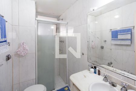 Apartamento à venda com 141m², 4 quartos e 2 vagasBanheiro
