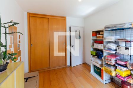 Apartamento à venda com 141m², 4 quartos e 2 vagasQuarto 1