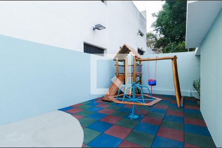 Apartamento à venda com 114m², 3 quartos e 2 vagas Apartamento à venda com 114m², 3 quartos e 2 vagasÁrea comum - Playground