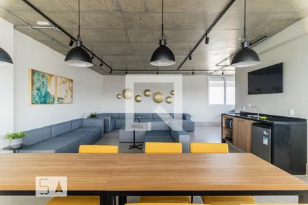 Apartamento para alugar com 31m², 1 quarto e sem vagaÁrea comum - Salão de festas