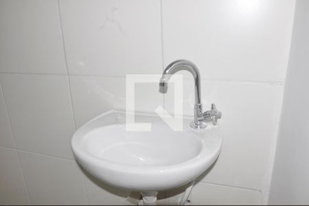 Apartamento para alugar com 27m², 1 quarto e sem vaga Apartamento para alugar com 27m², 1 quarto e sem vagaDetalhe - Banheiro Social
