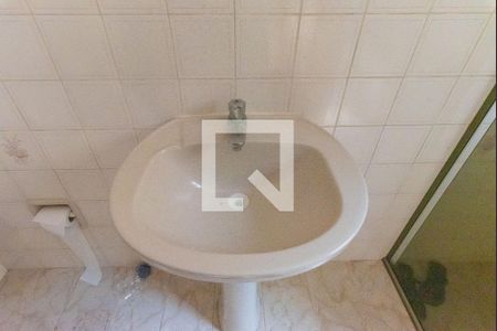 Casa à venda com 131m², 3 quartos e 3 vagas Casa à venda com 131m², 3 quartos e 3 vagasBanheiro da Suíte