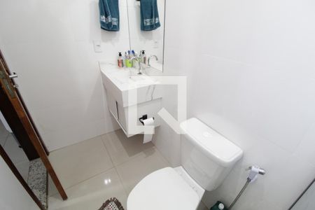 Banheiro Suíte de casa para alugar com 2 quartos, 120m² em Cidade Jardim, Uberlândia