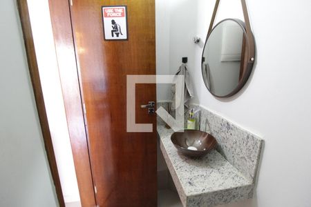 Casa para alugar com 120m², 2 quartos e 2 vagasLavabo