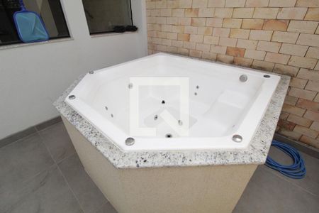 Casa para alugar com 120m², 2 quartos e 2 vagasHidromassagem