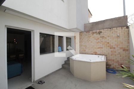 Casa para alugar com 120m², 2 quartos e 2 vagasHidromassagem