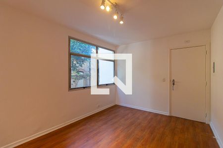 Apartamento para alugar com 34m², 1 quarto e sem vaga