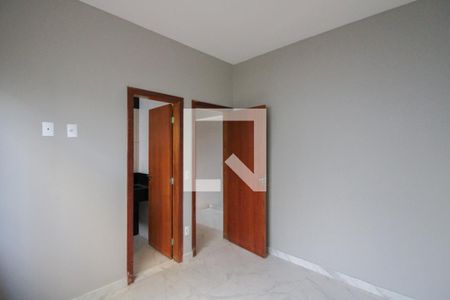 Casa à venda com 180m², 3 quartos e 3 vagasSuíte 2